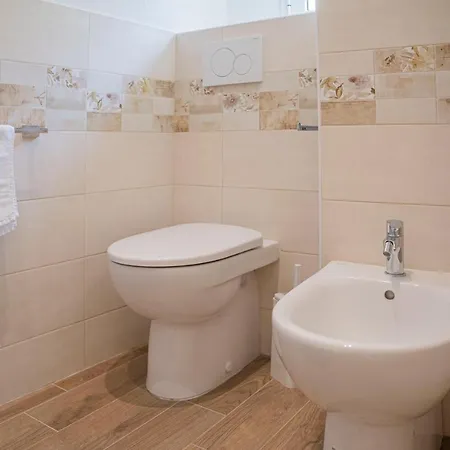 شقة 057 - Casa Portobello 50 Metri Dalla Baia Del Silenzio, Centro Citta'